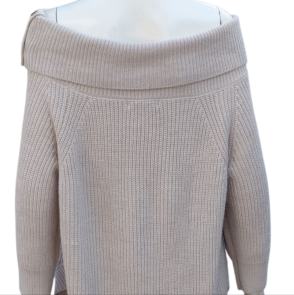 8275....Women's Off-Shoulder Cream Sweater Size XL/TG - Picture 4 of 6